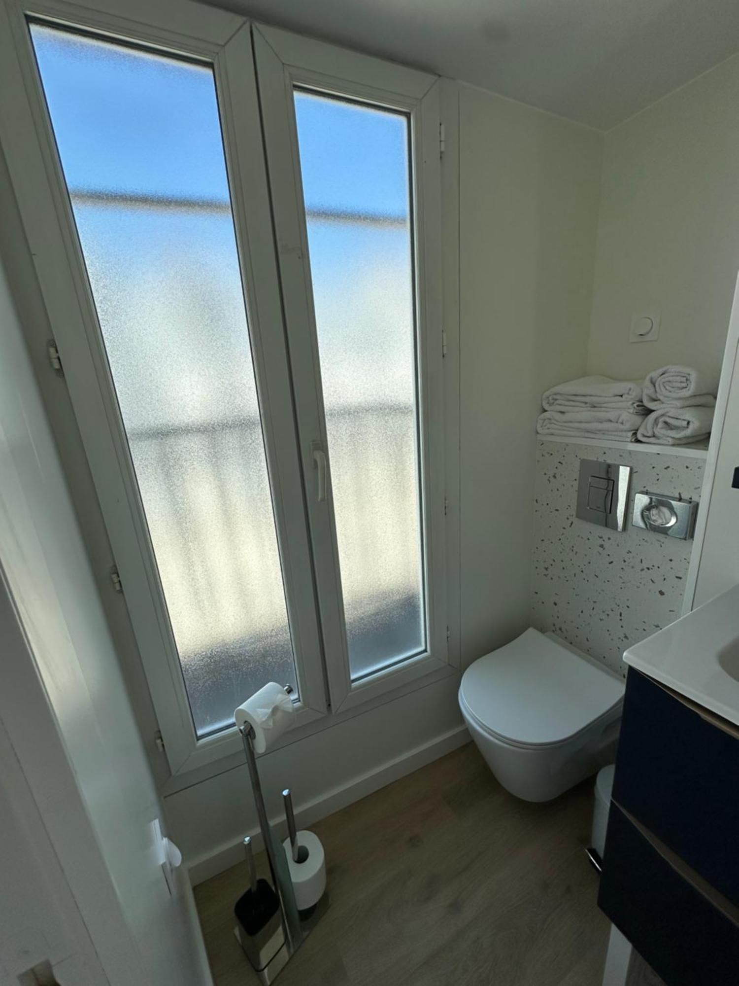 Hotel Opera Deauville Париж Екстериор снимка