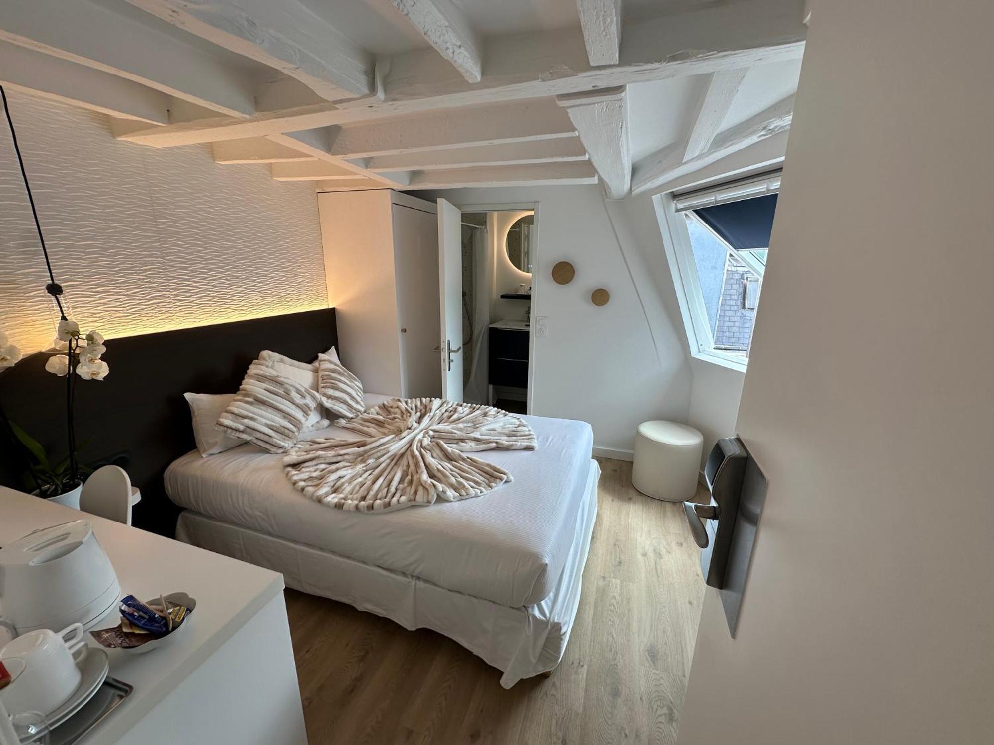 Hotel Opera Deauville Париж Екстериор снимка