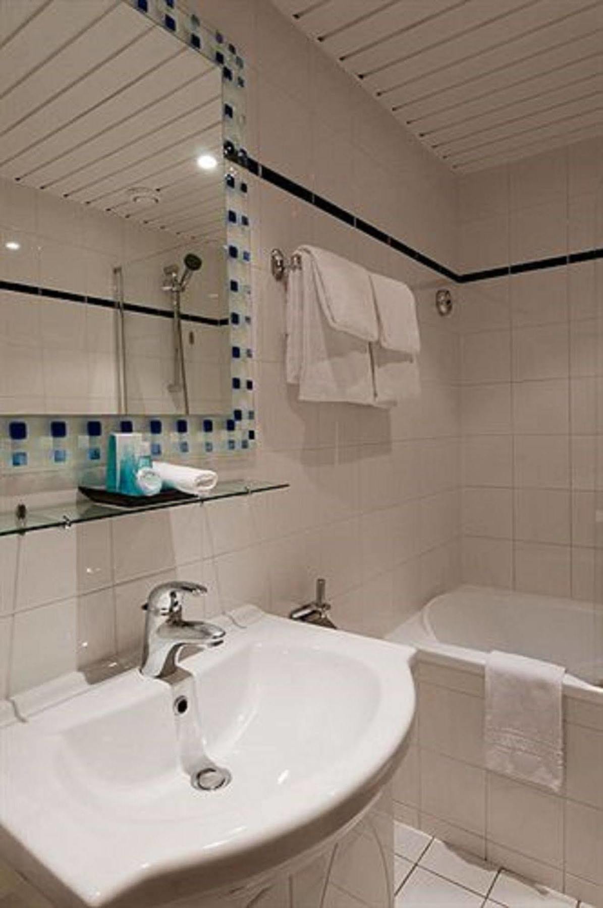 Hotel Opera Deauville Париж Екстериор снимка